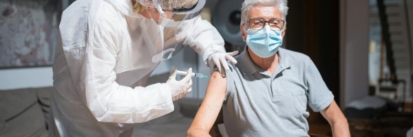 A Nurse’s Warning About COVID-19 Vaccines: Insights and Considerations